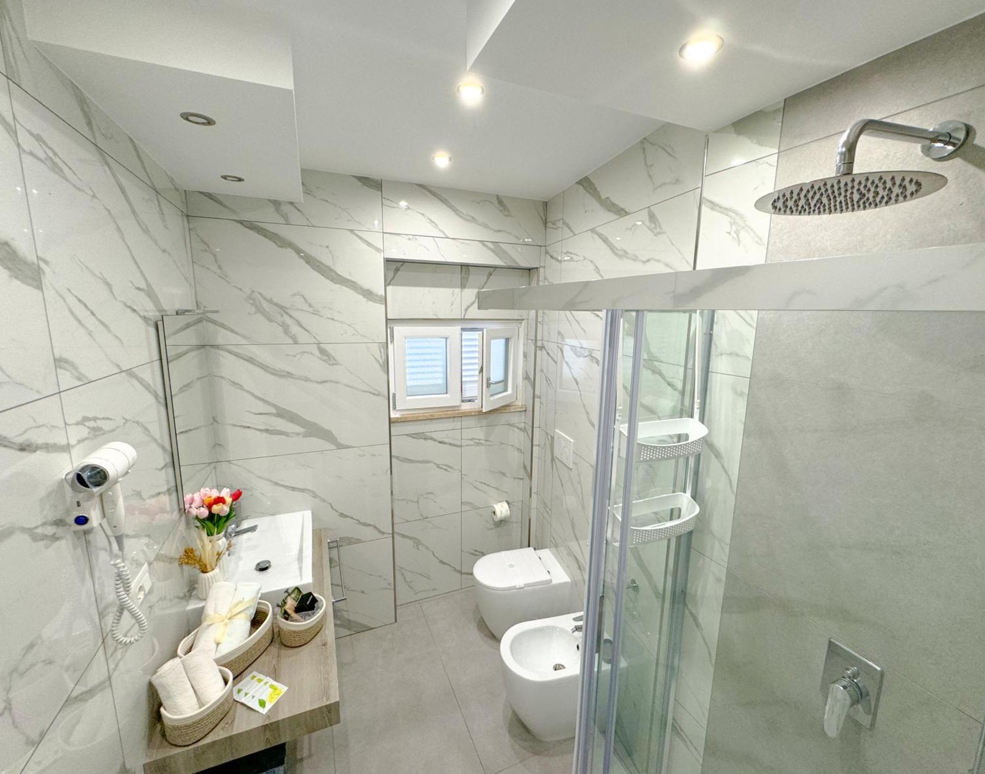 Marco House - Seaview Apartment - Fronte Mare - Casa Vacanza Анціо Екстер'єр фото